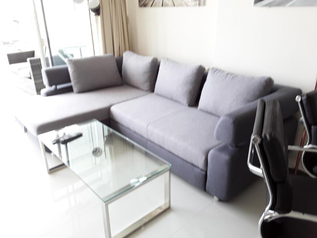 Appartement 136 A First Line Sleeps 6 *