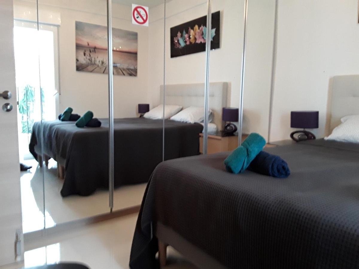 136 A First Line Sleeps 6 Appartement *
